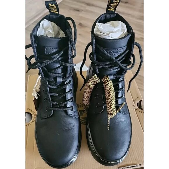 NWT Adult Dr Martens Combs Leather Lace Up Boots